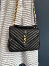 Lade das Bild in den Galerie-Viewer, YSL COLLEGE MEDIUM
