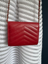 Lade das Bild in den Galerie-Viewer, CHANEL MINI BAG
