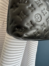 Lade das Bild in den Galerie-Viewer, LOUIS VUITTON COUSSIN HOBO MM
