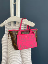 Lade das Bild in den Galerie-Viewer, LOUIS VUITTON NEVERFULL INSIDE OUT BB
