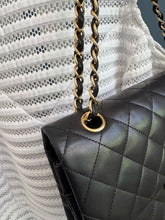 Lade das Bild in den Galerie-Viewer, CHANEL DOUBLE FLAP MEDIUM
