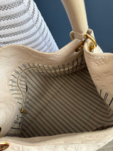 Lade das Bild in den Galerie-Viewer, LOUIS VUITTON ARTSY
