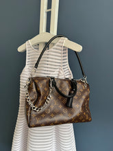 Lade das Bild in den Galerie-Viewer, LOUIS VUITTON SPEEDY SOFT 30 DARK
