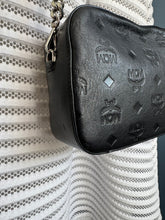 Lade das Bild in den Galerie-Viewer, MCM CAMERA BAG
