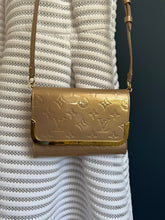 Lade das Bild in den Galerie-Viewer, LOUIS VUITTON ROSSMORE WOC
