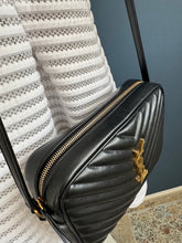 Lade das Bild in den Galerie-Viewer, YSL CAMERA BAG
