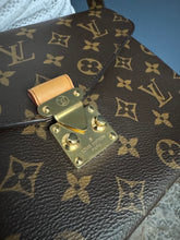 Lade das Bild in den Galerie-Viewer, LOUIS VUITTON MÉTIS
