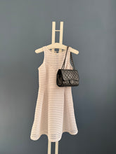 Lade das Bild in den Galerie-Viewer, CHANEL CLASSIC FLAP SMALL / BEUTEL
