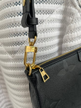 Lade das Bild in den Galerie-Viewer, LOUIS VUITTON POCHETTE
