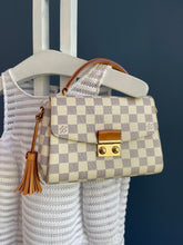 Lade das Bild in den Galerie-Viewer, LOUIS VUITTON CROISETTE
