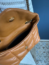 Lade das Bild in den Galerie-Viewer, YSL PUFFER
