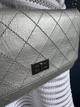Lade das Bild in den Galerie-Viewer, CHANEL WOC
