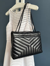 Lade das Bild in den Galerie-Viewer, YSL LOULOU MEDIUM
