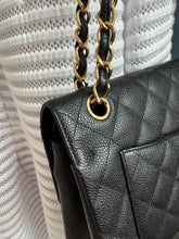 Lade das Bild in den Galerie-Viewer, CHANEL DOUBLE FLAP JUMBO
