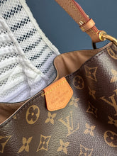 Lade das Bild in den Galerie-Viewer, LOUIS VUITTON GRACEFULL PM
