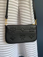 Lade das Bild in den Galerie-Viewer, MCM AREN CROSSBODY

