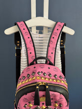 Lade das Bild in den Galerie-Viewer, MCM RUCKSACK
