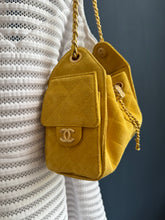 Lade das Bild in den Galerie-Viewer, CHANEL 25 MINI WILDLEDER
