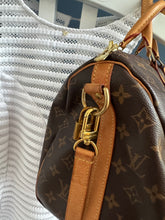Lade das Bild in den Galerie-Viewer, LOUIS VUITTON SPEEDY 35 MIT SCHULTERRIEMEN
