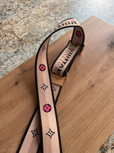 Lade das Bild in den Galerie-Viewer, LOUIS VUITTON SCHULTERRIEMEN
