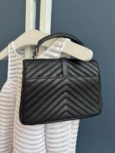 Lade das Bild in den Galerie-Viewer, YSL COLLEGE MEDIUM
