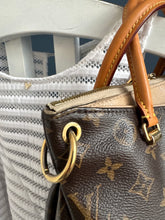 Lade das Bild in den Galerie-Viewer, LOUIS VUITTON PALLAS BB
