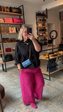 Lade das Bild in den Galerie-Viewer, CHANEL RIBBON LONG WOC
