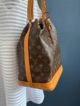 Lade das Bild in den Galerie-Viewer, LOUIS VUITTON NOÉ GRANDE
