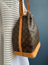Lade das Bild in den Galerie-Viewer, LOUIS VUITTON NOÉ GRANDE
