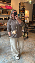 Lade das Bild in den Galerie-Viewer, CHANEL MINI BAG

