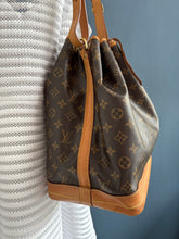 Lade das Bild in den Galerie-Viewer, LOUIS VUITTON NOÉ GRANDE
