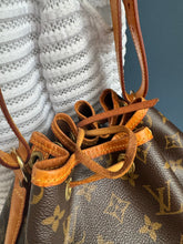 Lade das Bild in den Galerie-Viewer, LOUIS VUITTON NOÉ GRANDE
