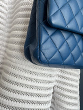 Lade das Bild in den Galerie-Viewer, CHANEL DOUBLE FLAP MEDIUM
