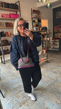Lade das Bild in den Galerie-Viewer, LOUIS VUITTON ALMA BB LOVE BIRDS
