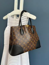 Lade das Bild in den Galerie-Viewer, LOUIS VUITTON FLANDRIN
