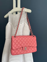 Lade das Bild in den Galerie-Viewer, CHANEL DOUBLE FLAP JUMBO
