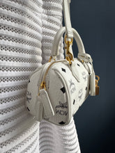 Lade das Bild in den Galerie-Viewer, MCM MINI BOSTON
