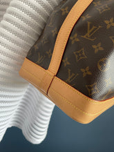 Lade das Bild in den Galerie-Viewer, LOUIS VUITTON NOÉ GRANDE
