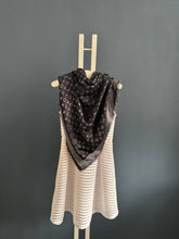 Lade das Bild in den Galerie-Viewer, LOUIS VUITTON MONOGRAM SHINE TUCH
