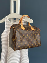 Lade das Bild in den Galerie-Viewer, LOUIS VUITTON SPEEDY 25
