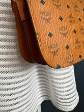 Lade das Bild in den Galerie-Viewer, MCM PATRICIA BAG
