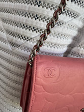 Lade das Bild in den Galerie-Viewer, CHANEL WOC
