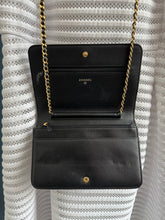 Lade das Bild in den Galerie-Viewer, CHANEL MADEMOISELLE WOC
