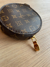 Lade das Bild in den Galerie-Viewer, LOUIS VUITTON GELDBÖRSE
