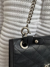 Lade das Bild in den Galerie-Viewer, CHANEL COCO HANDLE
