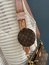 Lade das Bild in den Galerie-Viewer, LOUIS VUITTON MULTI POCHETTE
