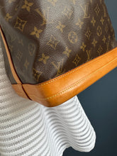 Lade das Bild in den Galerie-Viewer, LOUIS VUITTON NOÉ GRANDE
