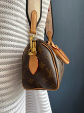 Lade das Bild in den Galerie-Viewer, LOUIS VUITTON SPEEDY 20
