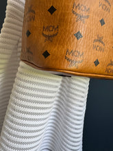 Lade das Bild in den Galerie-Viewer, MCM LIZ SHOPPER MEDIUM
