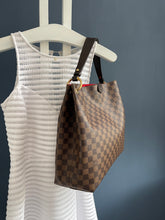 Lade das Bild in den Galerie-Viewer, LOUIS VUITTON GRACEFUL MM
